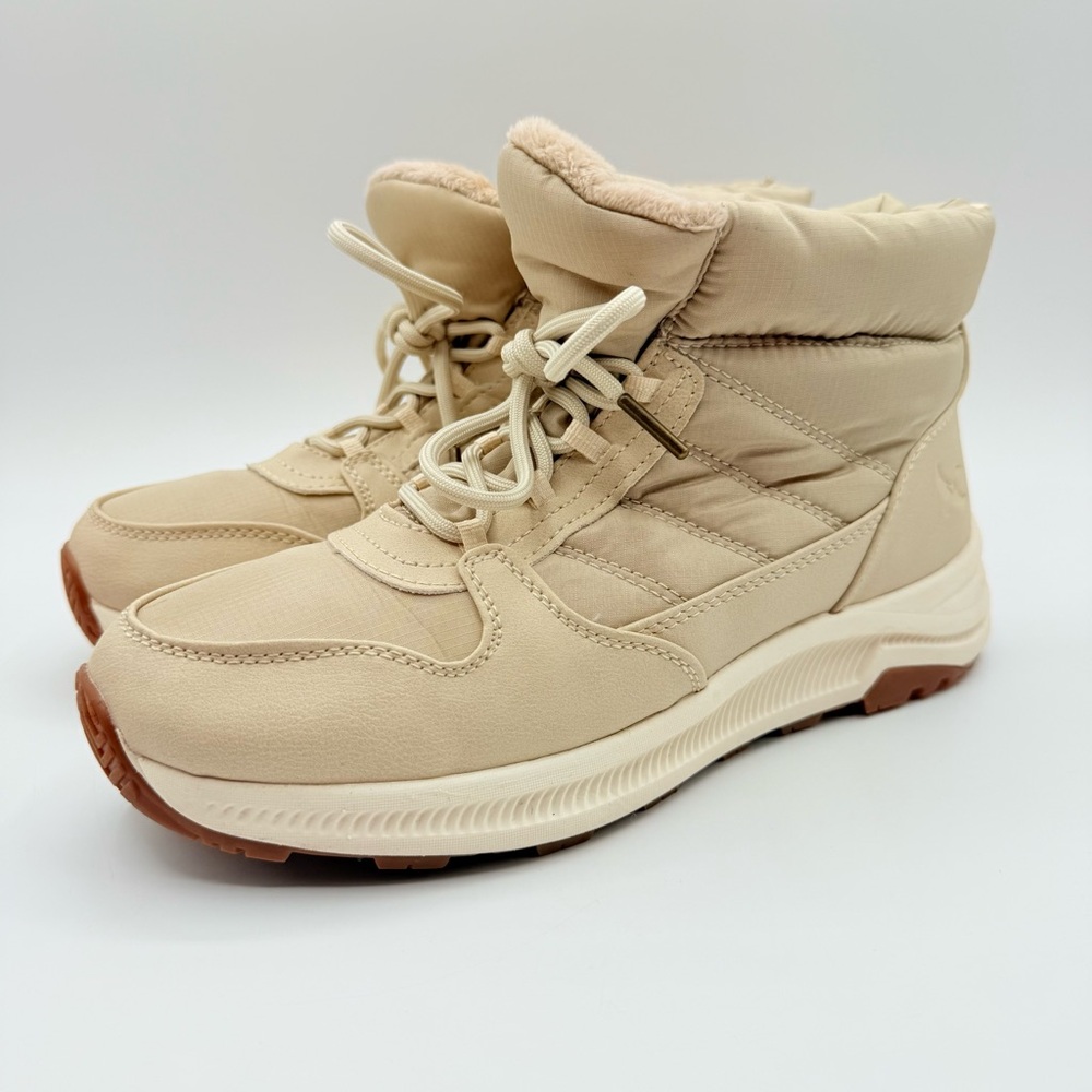 Eddie Bauer Women's Balasana Quilted Upper Lightweight Winter Boot  Size 9. READ